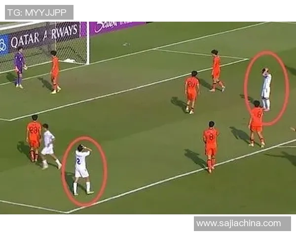 李昊飞身扑救瞬间展现英勇精神与团队合作的力量