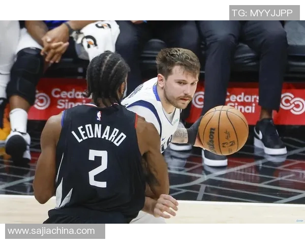 快船客场大胜灰熊，豪取十二连胜，冠军之路愈发光明